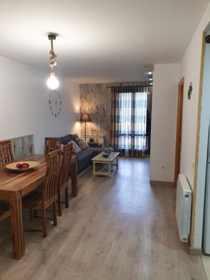 Apartamento Apartamento Tramacastilla Tramacastilla de Tena Exterior foto